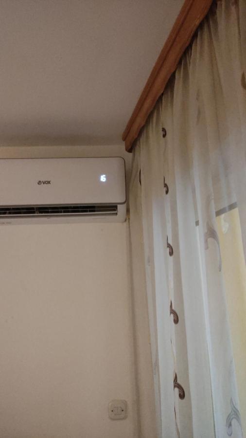 Stan Na Dan Prnjavor, Gajba U Centru Apartman Kültér fotó
