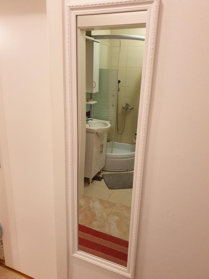 Stan Na Dan Prnjavor, Gajba U Centru Apartman Kültér fotó